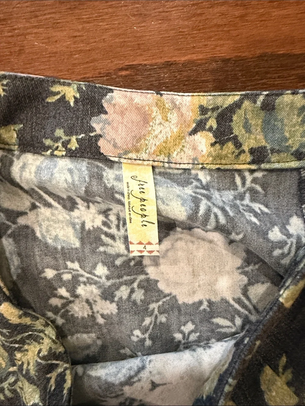 Free People Story Teller grey floral skirt, size 4